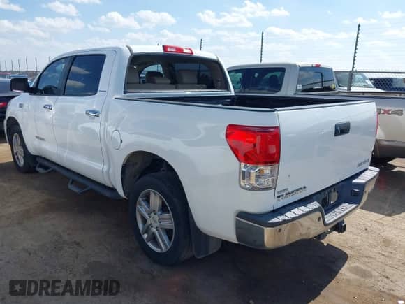 2013 Toyota Tundra Limited с VIN 5TFHW5F17DX310755, выставлен на аукционе IAAI как лот 42721884 с пробегом 122 805 миль миль и . История ставок и продаж доступна на DreamBid. Изображение 3.