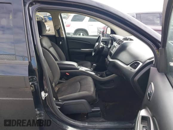 2017 Dodge Journey SXT with VIN 3C4PDDBGXHT542029, listed as a IAAI auction lot 43524193 with 190,221 mi miles and . Bid and sale history available at DreamBid. Image 5.