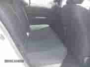 2015 Toyota Prius One z VIN JTDKDTB33F1087207, wystawiony jako IAAI lot #42776015 z przebiegiem 153 820 mil mil oraz . Historia ofert i sprzedaży dostępna na DreamBid. Obrazek 8.