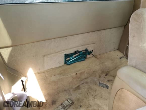 1998 Chevrolet S-10 LS с VIN 1GCCS19X0W8186081, выставлен на аукционе Copart как лот 76193624 с пробегом Не указан миль и Списание • Salvage title. История ставок и продаж доступна на DreamBid. Изображение 10.