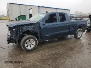 2021 GMC Sierra 1500 with VIN 1GTR8AEKXMZ152921, listed as a Copart auction lot 43252905 with 51,041 mi miles and Salvage title. Bid and sale history available at DreamBid. Image 1.