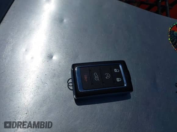 2025 Jeep Grand Cherokee Limited with VIN 1C4RJKBG1S8646906, listed as a IAAI auction lot 42466166 with 2,151 mi miles and . Bid and sale history available at DreamBid. Image 11.