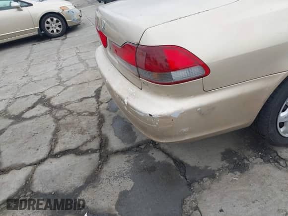 2001 Honda Accord LX with VIN 1HGCG56441A140971, listed as a IAAI auction lot 43416644 with 159,541 mi miles and . Bid and sale history available at DreamBid. Image 13.