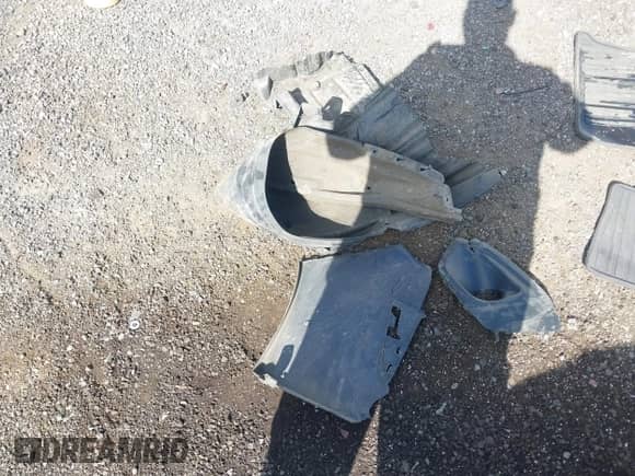 2014 Subaru Impreza Special Sports Limited z VIN JF1GPAS61E8276736, wystawiony jako IAAI lot #42700344 z przebiegiem 149 089 mil mil oraz . Historia ofert i sprzedaży dostępna na DreamBid. Obrazek 12.