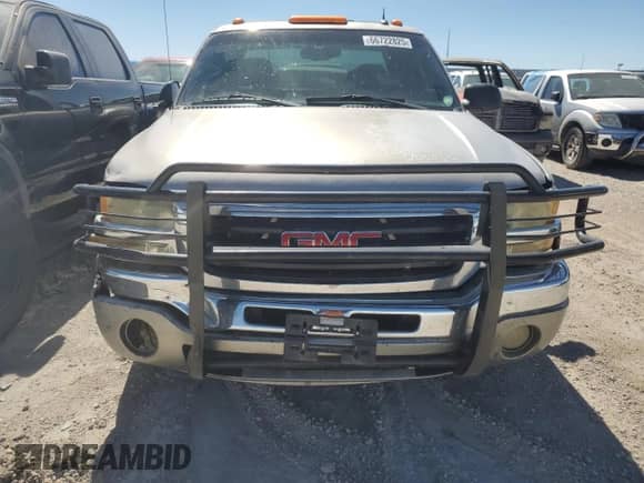 2003 GMC Sierra 1500 SLE with VIN 2GTEC19T731131936, listed as a Copart auction lot 66722825 with 189,340 mi miles and Salvage title. Bid and sale history available at DreamBid. Image 5.