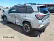 2025 Subaru Forester Premium z VIN JF2SLDDCXSH525603, wystawiony jako IAAI lot #43131099 z przebiegiem 4 782 mil mil oraz . Historia ofert i sprzedaży dostępna na DreamBid. Obrazek 3.