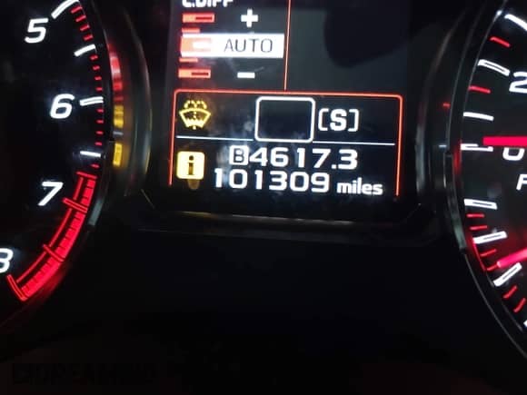 2018 Subaru WRX STI с VIN JF1VA2M60J9803732, выставлен на аукционе IAAI как лот 42489559 с пробегом 101 309 миль миль и . История ставок и продаж доступна на DreamBid. Изображение 16.