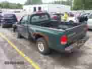 2002 Dodge Dakota z VIN 1B7GG16X42S572717, wystawiony jako IAAI lot #42618358 z przebiegiem 177 066 mil mil oraz . Historia ofert i sprzedaży dostępna na DreamBid. Obrazek 3.