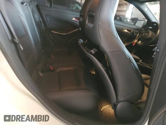 2017 Mercedes-Benz CLA 250 с VIN WDDSJ4EB9HN435059, выставлен на аукционе Copart как лот 68824425 с пробегом 112 971 миль миль и Списание • Salvage title. История ставок и продаж доступна на DreamBid. Изображение 10.