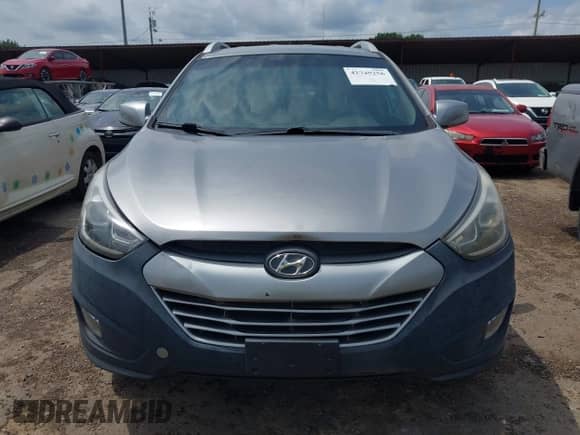 2014 Hyundai Tucson Limited z VIN KM8JU3AG9EU924731, wystawiony jako IAAI lot #42749256 z przebiegiem 151 007 mil mil oraz . Historia ofert i sprzedaży dostępna na DreamBid. Obrazek 12.