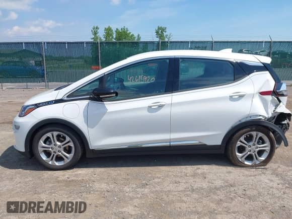 2020 Chevrolet Bolt EV LT with VIN 1G1FY6S0XL4126214, listed as a IAAI auction lot 42615920 with 16,749 mi miles and . Bid and sale history available at DreamBid. Image 14.