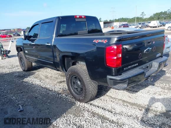 2014 Chevrolet Silverado 1500 High Country with VIN 3GCUKTEC7EG272127, listed as a IAAI auction lot 42465267 with 190,924 mi miles and . Bid and sale history available at DreamBid. Image 3.