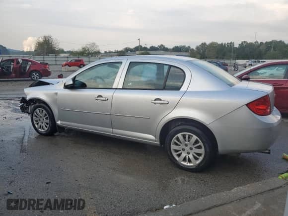 2010 Chevrolet Cobalt 1LT z VIN 1G1AD5F54A7243613, wystawiony jako Copart lot #81578065 z przebiegiem 96 424 mil mil oraz Szkoda całkowita • Salvage title. Historia ofert i sprzedaży dostępna na DreamBid. Obrazek 2.