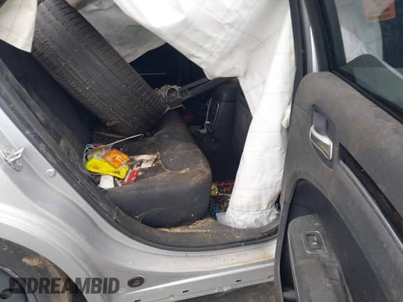 2023 Chrysler 300 Touring z VIN 2C3CCAAG9PH601116, wystawiony jako IAAI lot #43226420 z przebiegiem Nie podano mil oraz . Historia ofert i sprzedaży dostępna na DreamBid. Obrazek 8.