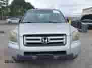 2006 Honda Pilot LX с VIN 5FNYF28186B022042, выставлен на аукционе IAAI как лот 42909254 с пробегом 175 672 миль миль и . История ставок и продаж доступна на DreamBid. Изображение 6.