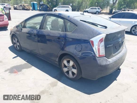2013 Toyota Prius One z VIN JTDKN3DU7D1668614, wystawiony jako IAAI lot #42843625 z przebiegiem 237 979 mil mil oraz . Historia ofert i sprzedaży dostępna na DreamBid. Obrazek 3.