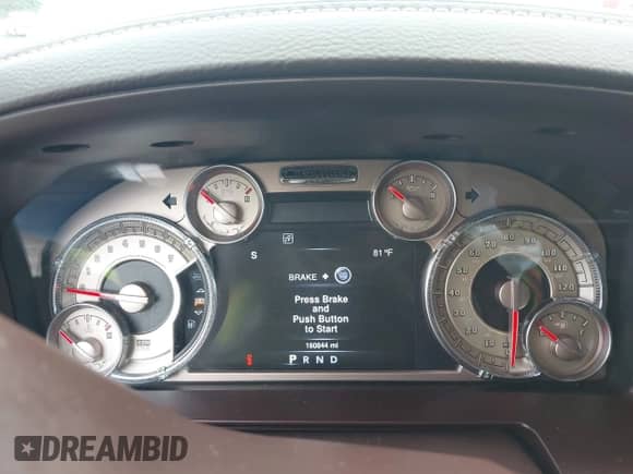 2016 Ram 1500 Longhorn z VIN 1C6RR7PT4GS417326, wystawiony jako IAAI lot #43404830 z przebiegiem 160 844 mil mil oraz . Historia ofert i sprzedaży dostępna na DreamBid. Obrazek 7.