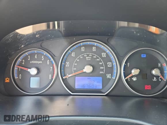 2008 Hyundai Santa Fe GLS с VIN 5NMSG73DX8H161768, выставлен на аукционе Copart как лот 69468625 с пробегом 167 603 миль миль и Списание • Salvage title. История ставок и продаж доступна на DreamBid. Изображение 9.