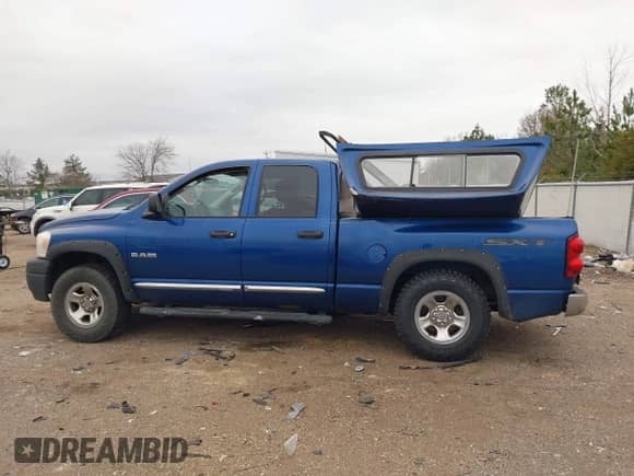 2008 Dodge 1500 SLT z VIN 1D7HU18N08S636436, wystawiony jako IAAI lot #41750531 z przebiegiem 234 811 mil mil oraz . Historia ofert i sprzedaży dostępna na DreamBid. Obrazek 14.