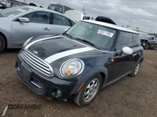 2013 MINI Hardtop with VIN WMWSU3C57DT678722, listed as a Copart auction lot 82671185 with 134,247 mi miles and Clean title. Bid and sale history available at DreamBid. Image 1.