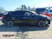 2017 Nissan Sentra SR z VIN 3N1AB7AP4HY346530, wystawiony jako IAAI lot #41776676 z przebiegiem 103 917 mil mil oraz . Historia ofert i sprzedaży dostępna na DreamBid. Obrazek 13.