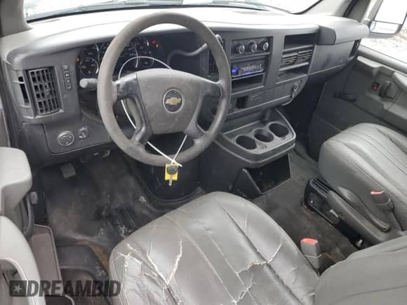 2011 Chevrolet Express Cargo с VIN 1GCSGAFX4B1169708, выставлен на аукционе Copart как лот 85508664 с пробегом 188 934 миль миль и Списание • Salvage title. История ставок и продаж доступна на DreamBid. Изображение 8.