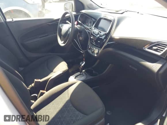 2022 Chevrolet Spark 1LT z VIN KL8CD6SA2NC011087, wystawiony jako IAAI lot #42817568 z przebiegiem 27 638 mil mil oraz . Historia ofert i sprzedaży dostępna na DreamBid. Obrazek 5.