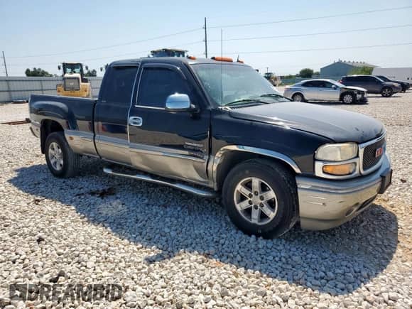 2002 GMC Sierra 1500 Denali z VIN 2GTFK69U221346006, wystawiony jako Copart lot #71726365 z przebiegiem 226 475 mil mil oraz Szkoda całkowita • Salvage title. Historia ofert i sprzedaży dostępna na DreamBid. Obrazek 4.