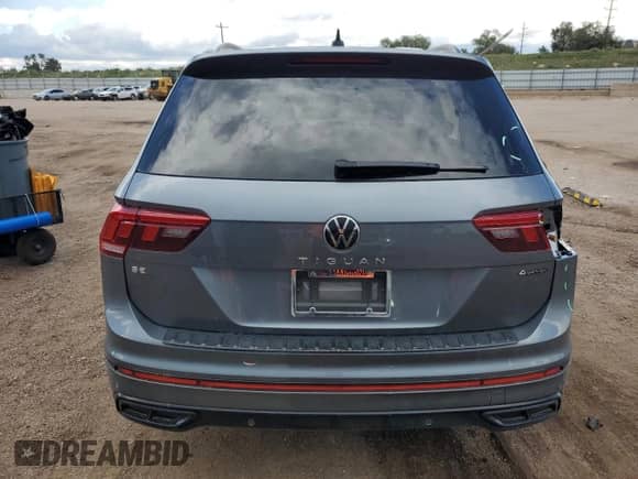 2024 Volkswagen Tiguan SE R-Line Black с VIN 3VV8B7AX5RM207822, выставлен на аукционе Copart как лот 81220665 с пробегом 2 973 миль миль и Списание • Salvage title. История ставок и продаж доступна на DreamBid. Изображение 6.
