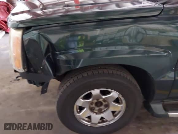 2003 Cadillac Escalade с VIN 1GYEK63N03R264582, выставлен на аукционе IAAI как лот 42758672 с пробегом 273 347 миль миль и . История ставок и продаж доступна на DreamBid. Изображение 18.