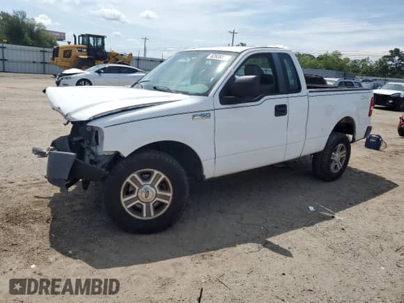 2007 Ford F-150 XL with VIN 1FTRF14W57KB11751, listed as a Copart auction lot 62639855 with 155,061 mi miles and Salvage title. Bid and sale history available at DreamBid. Image 1.