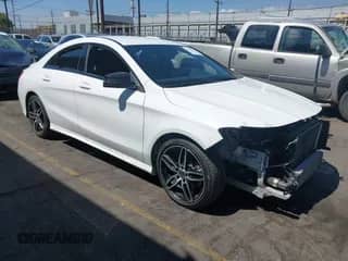 2019 Mercedes-Benz CLA 250 с VIN WDDSJ4EB3KN699028, выставлен на аукционе IAAI как лот 43203562 с пробегом 104 253 миль миль и . История ставок и продаж доступна на DreamBid. Изображение 1.