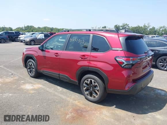 2025 Subaru Forester Premium z VIN JF2SLDBC2SH504702, wystawiony jako IAAI lot #42813571 z przebiegiem 2 759 mil mil oraz . Historia ofert i sprzedaży dostępna na DreamBid. Obrazek 3.