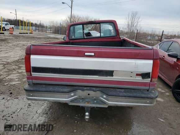 1994 Ford F-150 z VIN 1FTEF14H6RLA20940, wystawiony jako Copart lot #45882125 z przebiegiem Nie podano mil oraz Czysty tytuł • Clean title. Historia ofert i sprzedaży dostępna na DreamBid. Obrazek 6.