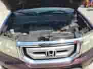 2010 Honda Pilot EX z VIN 5FNYF4H40AB018758, wystawiony jako Copart lot #68624085 z przebiegiem 223 466 mil mil oraz Czysty tytuł • Clean title. Historia ofert i sprzedaży dostępna na DreamBid. Obrazek 12.