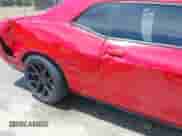 2013 Dodge Challenger R/T Plus z VIN 2C3CDYBT8DH614369, wystawiony jako IAAI lot #42684383 z przebiegiem 82 766 mil mil oraz . Historia ofert i sprzedaży dostępna na DreamBid. Obrazek 6.