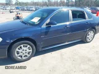 2011 Chevrolet Impala Police Police z VIN 2G1WD5EM9B1165441, wystawiony jako IAAI lot #41871506 z przebiegiem 138 810 mil mil oraz . Historia ofert i sprzedaży dostępna na DreamBid. Obrazek 6.