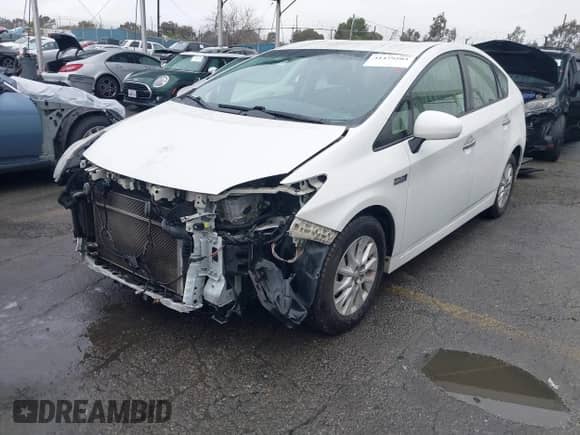 2015 Toyota Prius Advanced z VIN JTDKN3DP2F3065846, wystawiony jako IAAI lot #41479503 z przebiegiem 181 717 mil mil oraz . Historia ofert i sprzedaży dostępna na DreamBid. Obrazek 2.