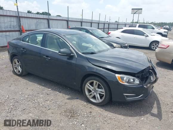 2015 Volvo S60 T5 Drive-E Premier with VIN YV140MFK4F2337702, listed as a IAAI auction lot 42771004 with 129,348 mi miles and . Bid and sale history available at DreamBid. Image 1.