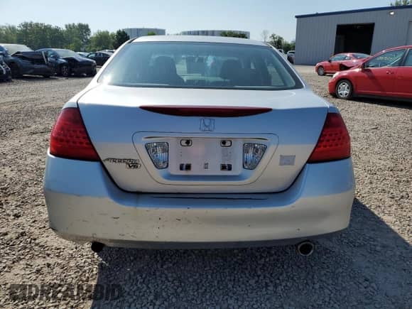2006 Honda Accord LX with VIN 1HGCM66366A069351, listed as a Copart auction lot 68897075 with 131,175 mi miles and Salvage title. Bid and sale history available at DreamBid. Image 6.