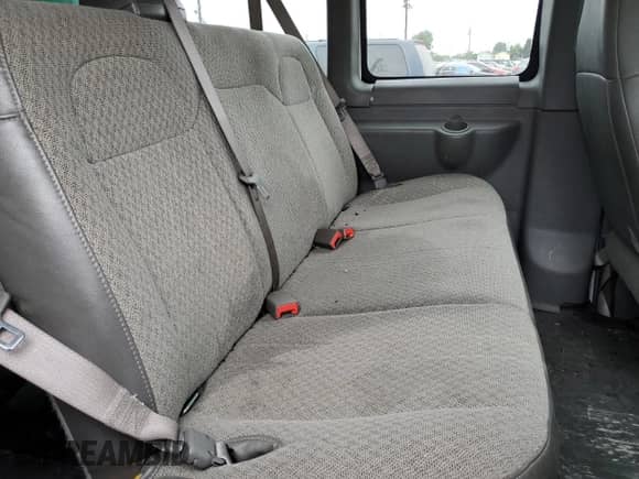 2019 Chevrolet Express Passenger LS с VIN 1GAWGEFG1K1334129, выставлен на аукционе Copart как лот 58387905 с пробегом 40 557 миль миль и На запчасти • Non repairable. История ставок и продаж доступна на DreamBid. Изображение 11.
