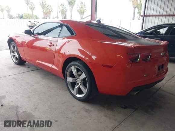 2010 Chevrolet Camaro 2LT with VIN 2G1FC1EV9A9141399, listed as a IAAI auction lot 43529795 with 148,943 mi miles and . Bid and sale history available at DreamBid. Image 3.