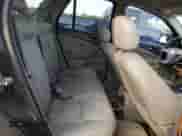 2007 Saturn VUE V6 z VIN 5GZCZ53417S864079, wystawiony jako Copart lot #71417694 z przebiegiem 118 191 mil mil oraz Szkoda całkowita • Salvage title. Historia ofert i sprzedaży dostępna na DreamBid. Obrazek 11.