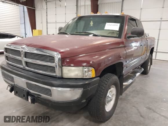 2000 Dodge 1500 with VIN 1B7HF13Z2YJ146486, listed as a IAAI auction lot 42654355 with 228,044 mi miles and . Bid and sale history available at DreamBid. Image 2.