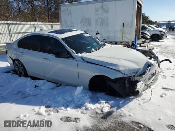 2015 BMW 3 Series 335i xDrive with VIN WBA3B9C50FF589976, listed as a Copart auction lot 43380485 with 170,788 mi miles and Salvage title. Bid and sale history available at DreamBid. Image 4.