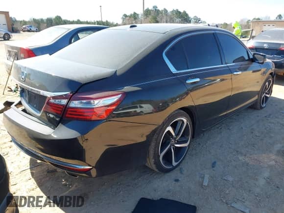 2017 Honda Accord EX-L with VIN 1HGCR3F00HA004780, listed as a IAAI auction lot 41696197 with 135,270 mi miles and . Bid and sale history available at DreamBid. Image 4.