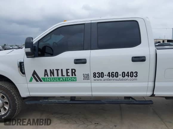 2018 Ford F-250 XL с VIN 1FT7W2B62JEB98479, выставлен на аукционе IAAI как лот 42062513 с пробегом 147 521 миль миль и . История ставок и продаж доступна на DreamBid. Изображение 14.