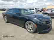 2016 Dodge Charger SE z VIN 2C3CDXFG5GH105223, wystawiony jako Copart lot #81604585 z przebiegiem 92 983 mil mil oraz Szkoda całkowita • Salvage title. Historia ofert i sprzedaży dostępna na DreamBid. Obrazek 4.