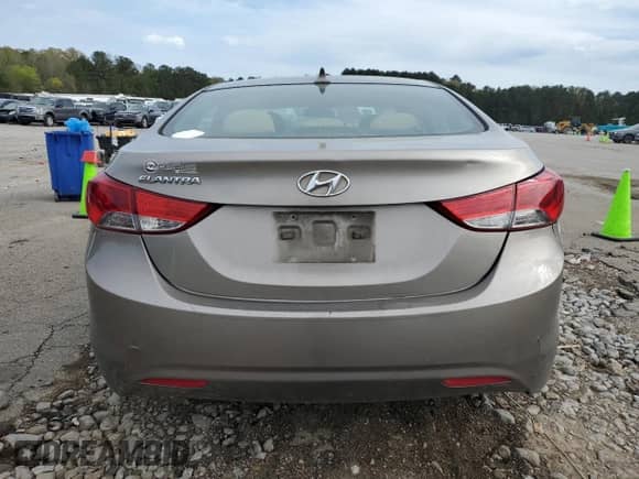 2013 Hyundai Elantra Limited с VIN 5NPDH4AE6DH388534, выставлен на аукционе Copart как лот 70085625 с пробегом 255 453 миль миль и Списание • Salvage title. История ставок и продаж доступна на DreamBid. Изображение 6.