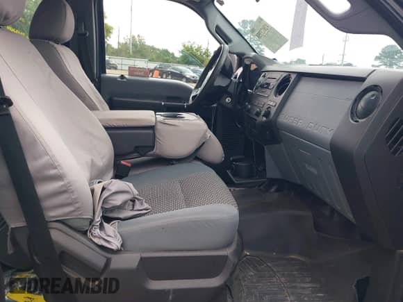 2013 Ford F-250 XL с VIN 1FT7W2B63DEA55156, выставлен на аукционе IAAI как лот 42073958 с пробегом 117 464 миль миль и . История ставок и продаж доступна на DreamBid. Изображение 5.